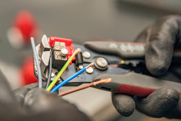 Best Local Electrician Companies  in Salem, SD
